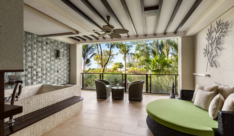 Shangri-La_s Rasa Ria Resort and Spa - Ocean Wing Jr Suite Garden King